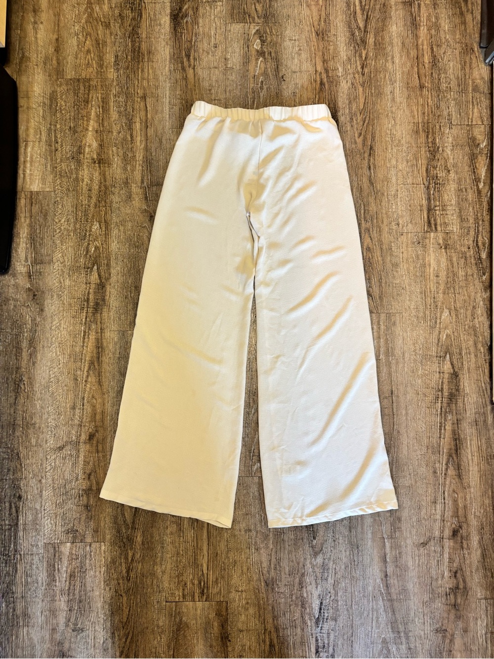 NWT Wide Leg Cream Pants (0046) - Picture 2 of 5
